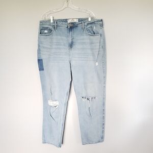 Hollister Curvy Ultra High Rise Vintage Straight Leg Jeans Distressed Sz 19